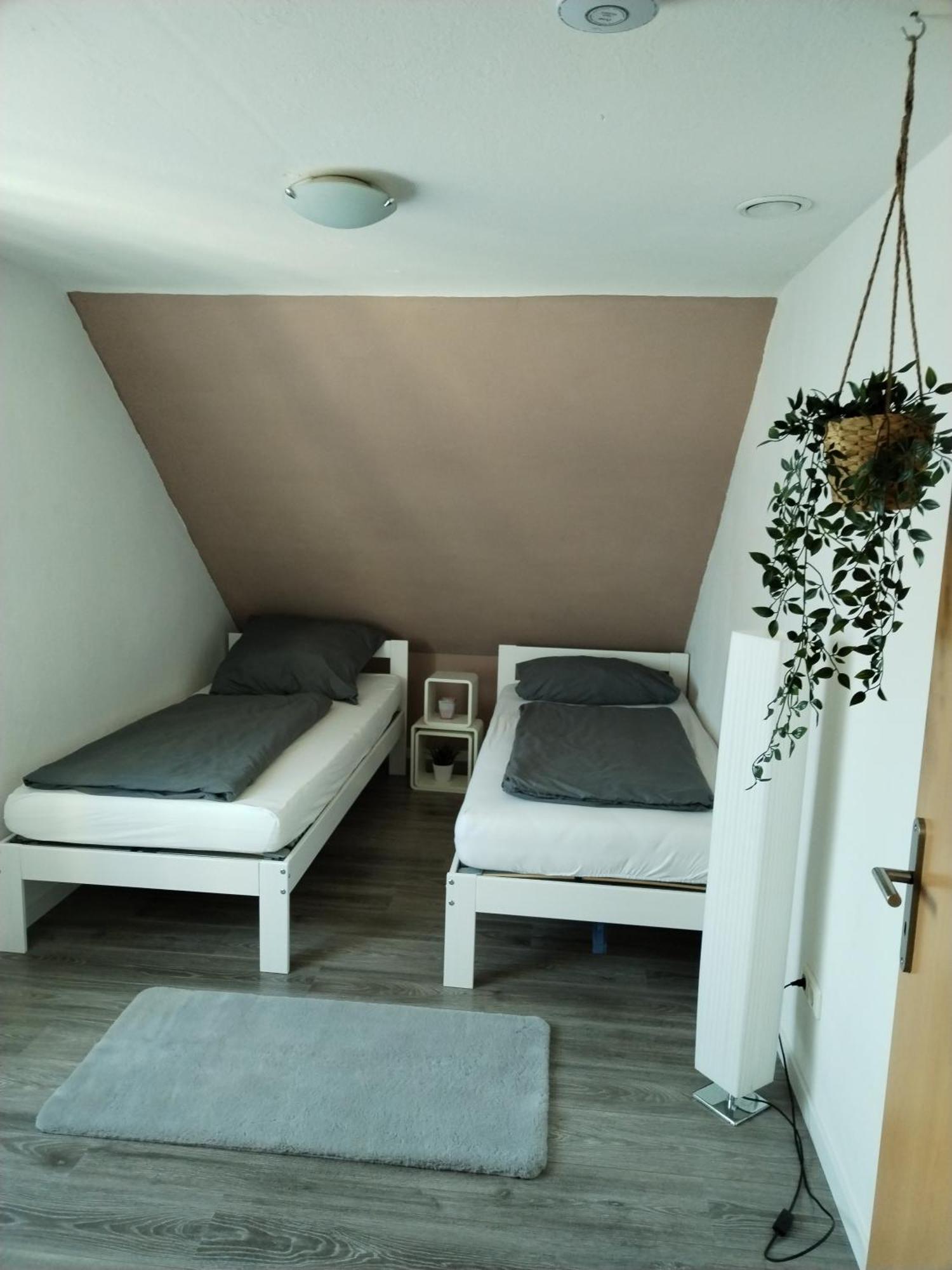 Gemuetliche 5Pers Ferienwohnung "Am Steinbach" Naehe Nuernberg Ruhig Und Gute Anbindung Burgthann Room photo